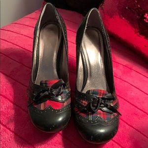 Tartan pumps (rounded toe)
